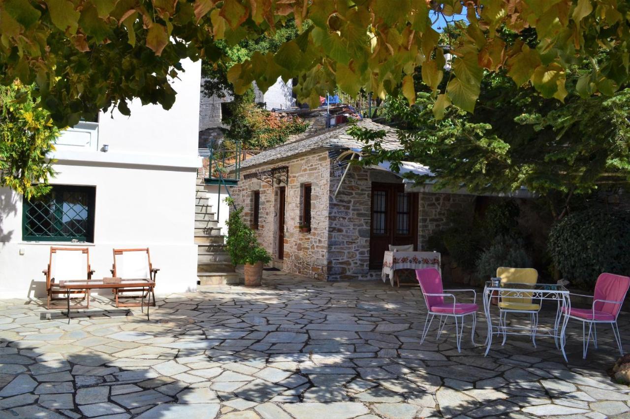 Vogiatzopoulou Guesthouse Agios Georgios Nilias Quarto foto